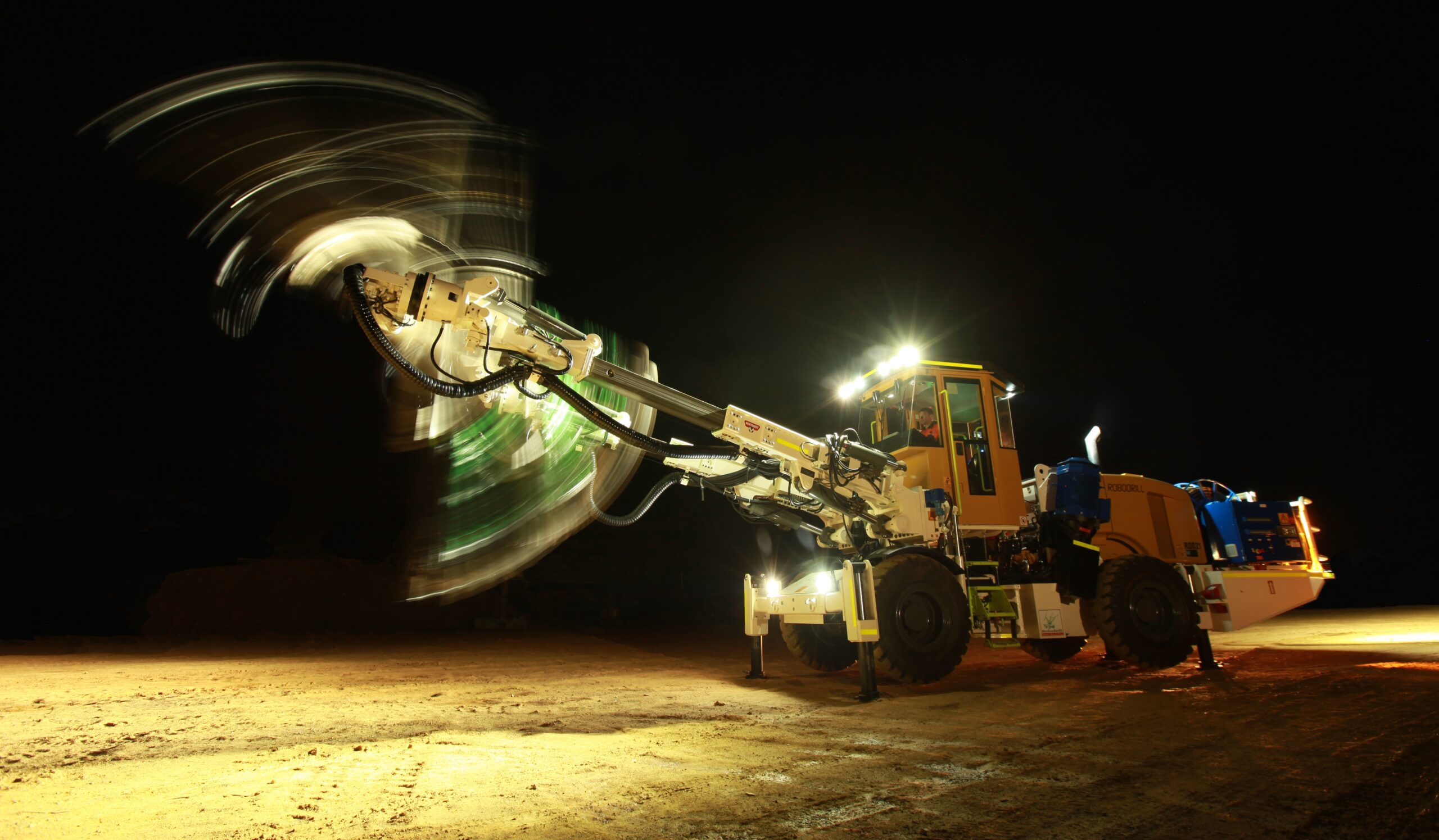 Jumbo Distribuidor Oficial Robodrill en España Tumica